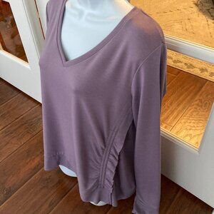 Simply Vera Wang Lilac Long Sleeve Soft Poly Rayon Spandex Ruching Side Large